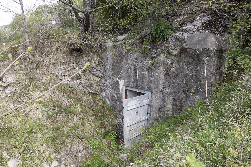 Ligne Maginot - COL DES BANQUETTES (EO7) - (Abri actif) - Bloc 2
Entrée réduite