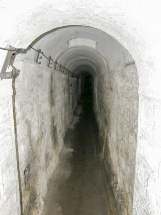 Ligne Maginot - COL DES BANQUETTES (EO7) - (Abri actif) - Galerie reliant les bloc 1 au bloc 2