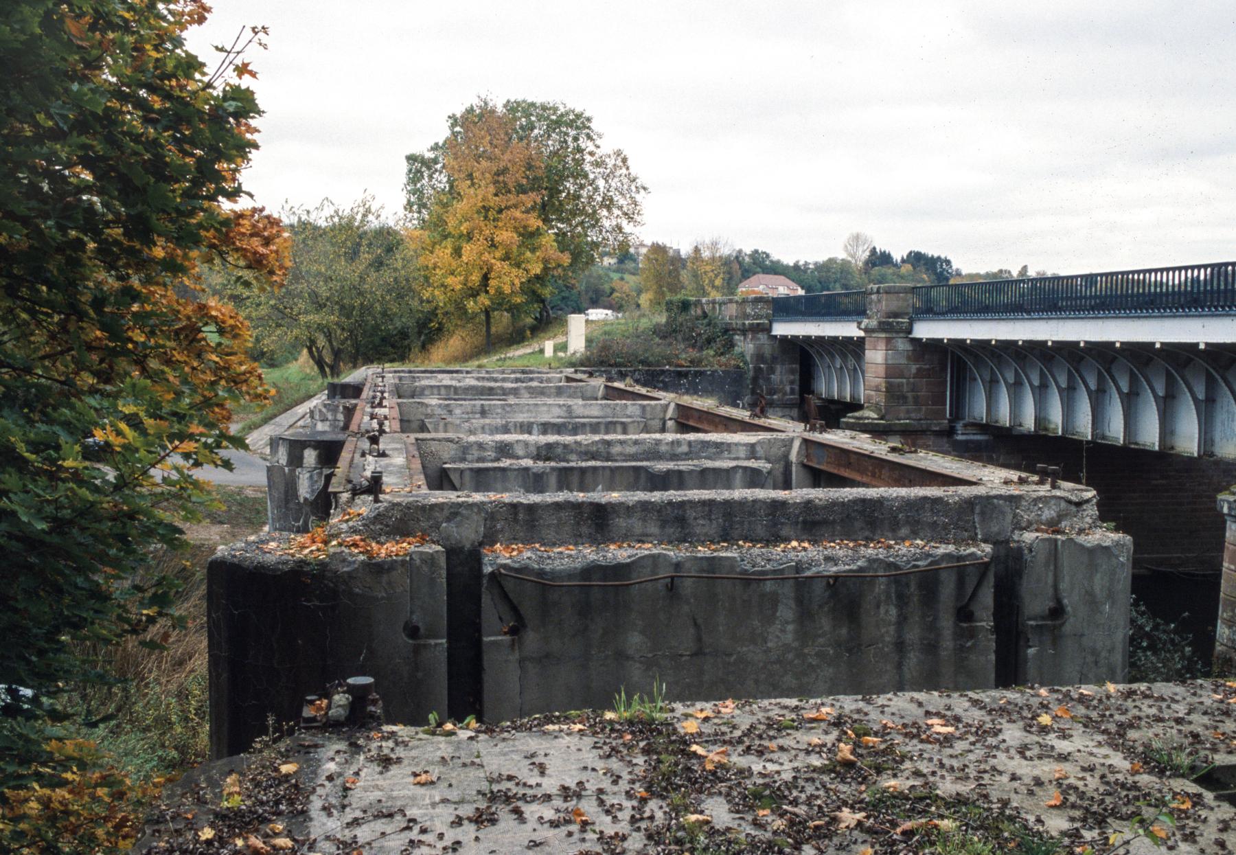 Ligne Maginot - SARRALBE (BARRAGE DE) - (Inondation défensive) - La construction partiellement démoli - MANSUY Michel