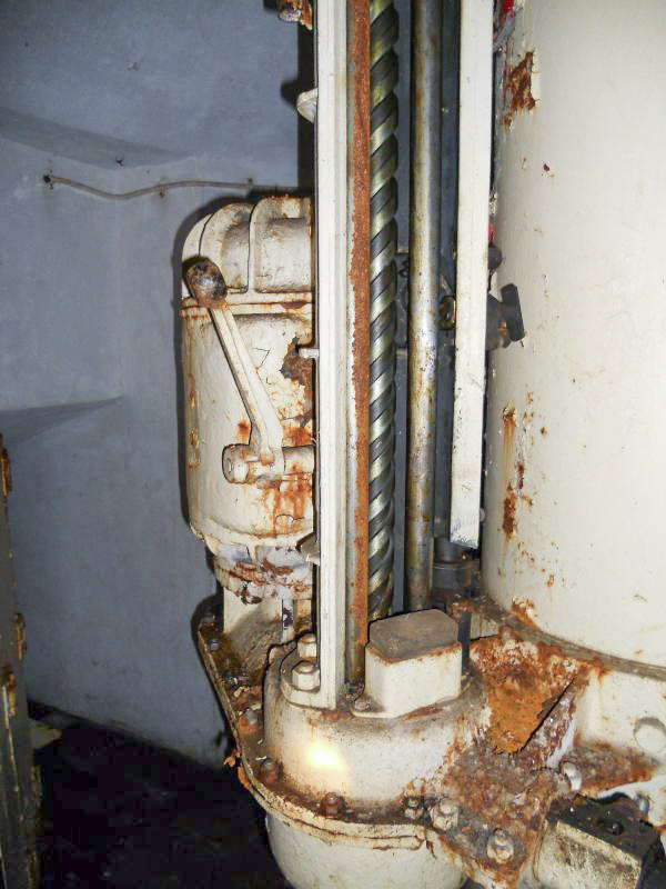 Ligne Maginot - OBERHEIDE - A14 - (Ouvrage d'infanterie) - Le pied du monte-charge des munitions vers la chambre de tir de la tourelle.