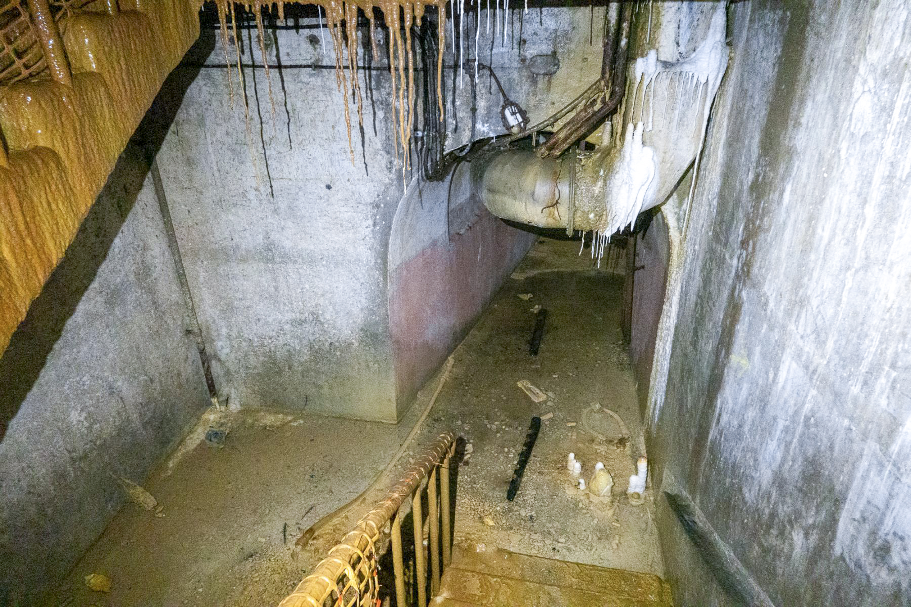 Ligne Maginot - ROTHERBERG - X30 (QUARTIER FREISTROFF - II/162°RIF) - (Abri) - Bloc Nord
Pied de la cage d'escalier  - Michel Teiten