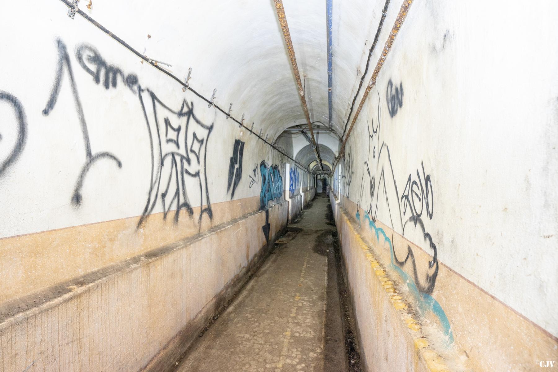 Ligne Maginot - BOIS DE FERANGE - X27 - (Abri) - Galerie avant - Lia VERMEULEN