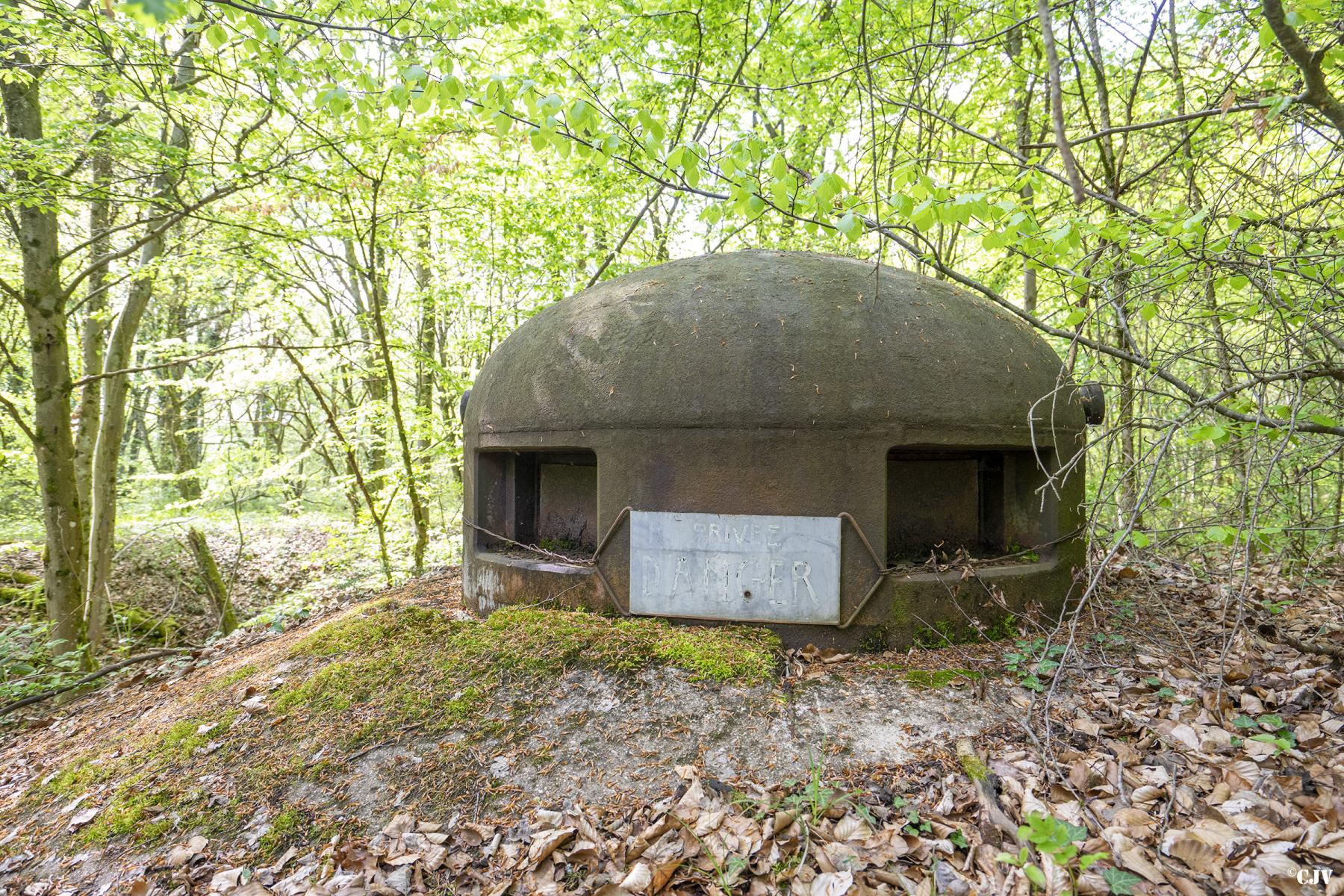 Ligne Maginot - BOIS DE FERANGE - X27 - (Abri) - La cloche GFM de l'entrée Est - Lia VERMEULEN