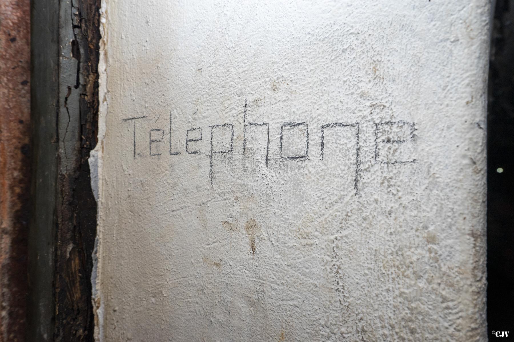 Ligne Maginot - BOIS DE FERANGE - X27 - (Abri) - PC - central téléphonique - Lia VERMEULEN