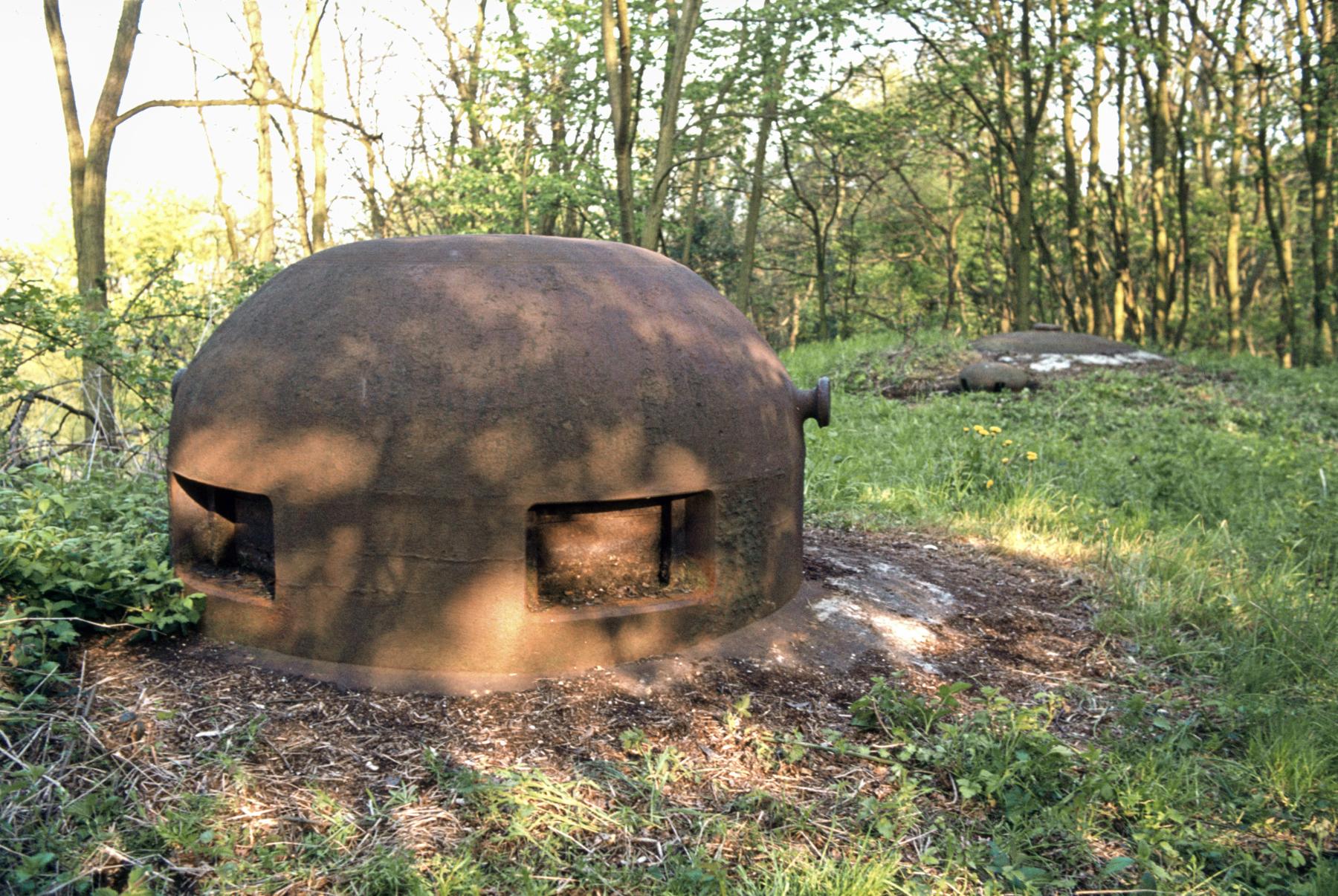 Ligne Maginot - BILLIG - A18 - (Ouvrage d'artillerie) - Bloc 7
La cloche GFM et la cloche VP - MANSUY Michel