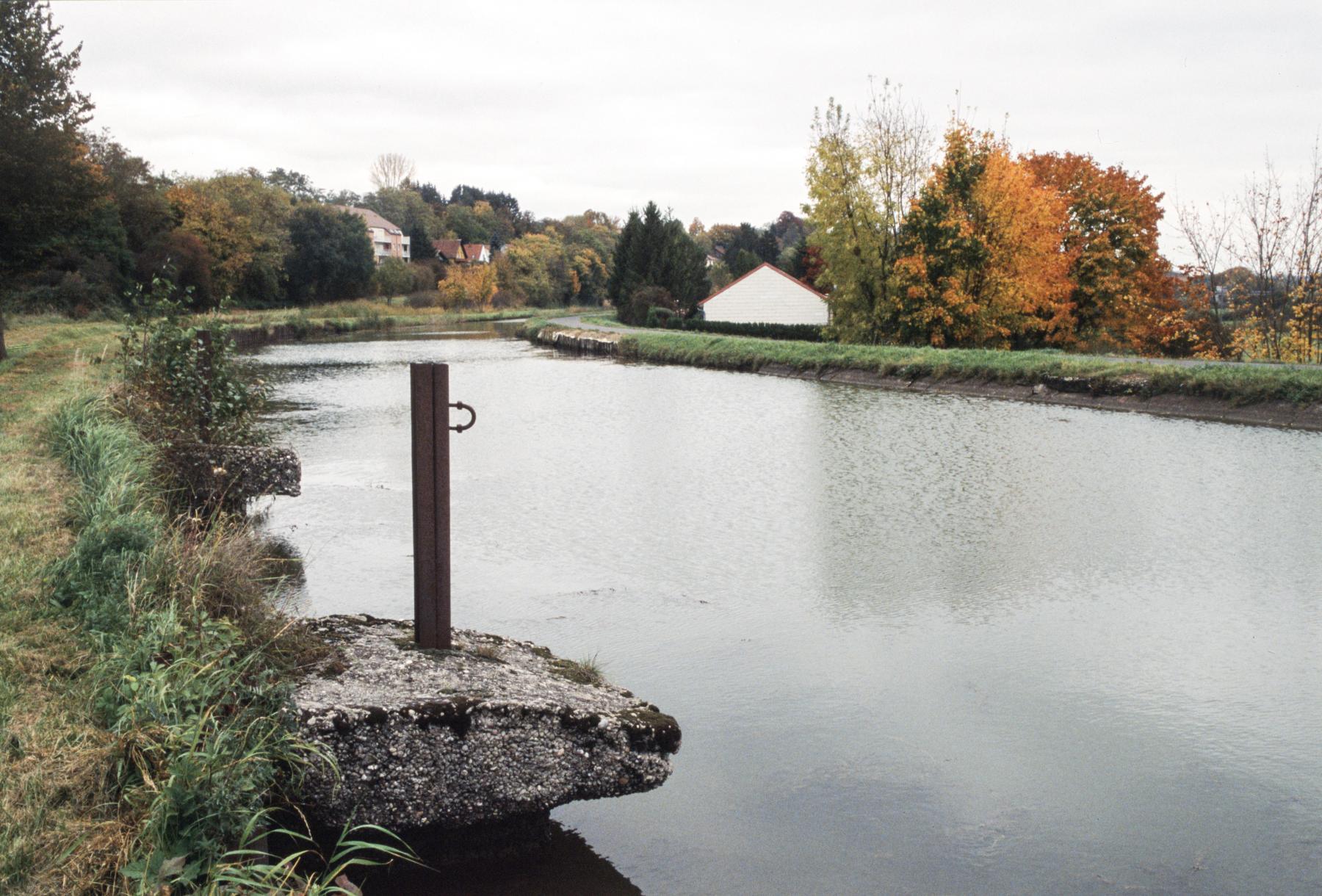 Ligne Maginot - SARRALBE CANAL - (Barrage de Route) - Les points d'ancrage du câble - MANSUY Michel
