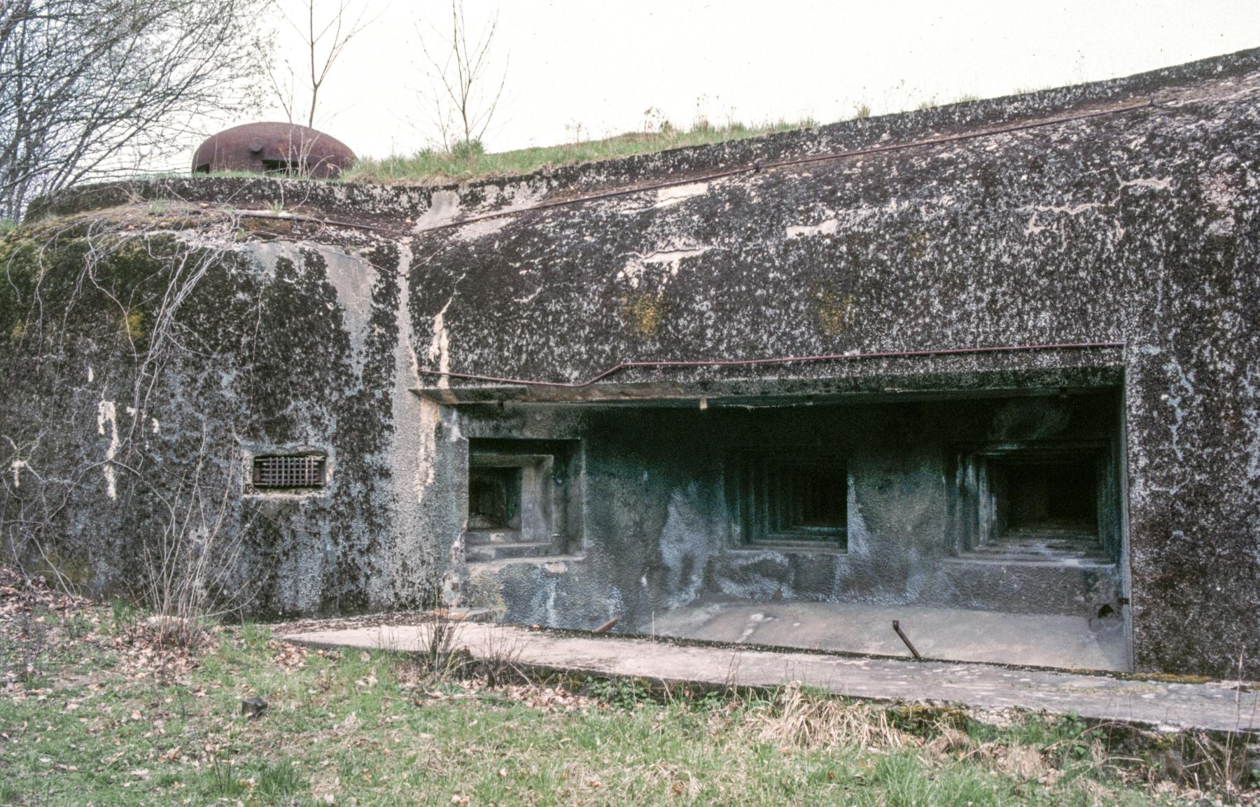 Ligne Maginot - BOIS KARRE - A12 - (Ouvrage d'infanterie) - Chambre de tir flanquant vers l'ouest - MANSUY Michel