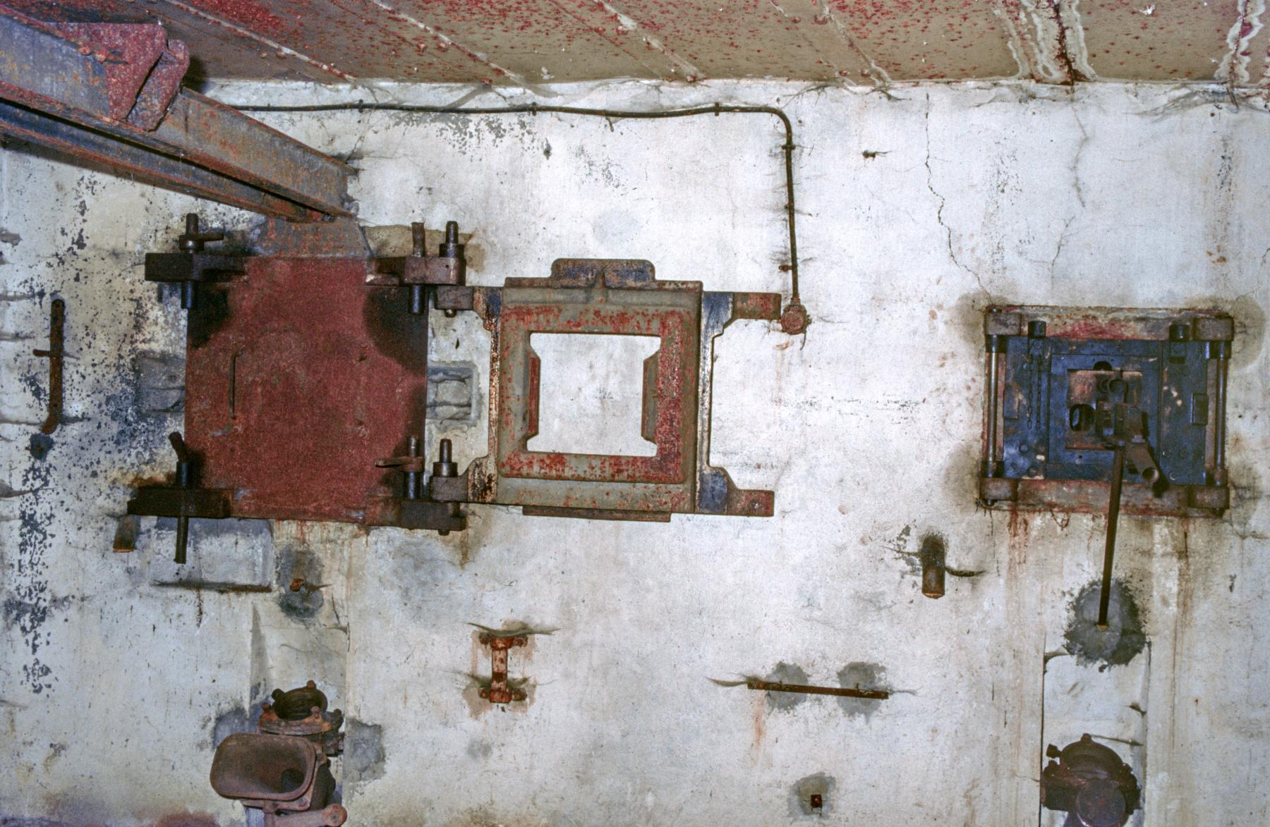 Ligne Maginot - BOIS KARRE - A12 - (Ouvrage d'infanterie) - Chambre de tir Ouest - MANSUY Michel