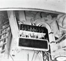 Ligne Maginot - Tourelle modèle 1932 pour deux mortiers de 81 mm - Hackenberg bloc 10
Boite de dérivation circuits lumière