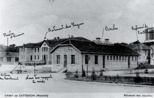 Ligne Maginot - CATTENOM - (Camp de sureté) - Le camp de Cattenom
Bâtiment des douches au premier plan, autres bâtiments annotés