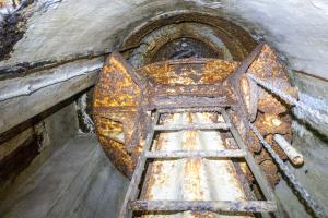 Ligne Maginot - SCHOENENBOURG - (Ouvrage d'artillerie) - Bloc 5
Puits de la cloche LG