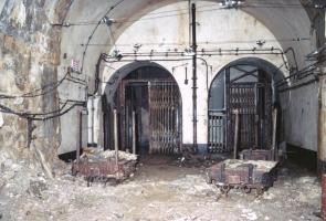 Ligne Maginot - SOETRICH - A11 - (Ouvrage d'artillerie) - Entrée munitions
Les deux monte-charges