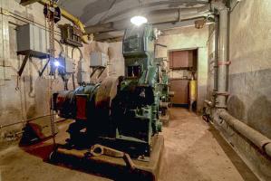 Ligne Maginot - BILMETTE - X26 - (Abri) - L'usine équipée de deux groupes électrogènes à moteurs diesel monocylindres SUPDI de 14 CV. Le mélodieux et doux bruit de ses moteurs lors du démarrage est à vivre au moins une fois dans sa vie !