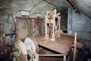 Ligne Maginot - METRICH - A17 - (Ouvrage d'artillerie) - Bloc 7
Monte-charge