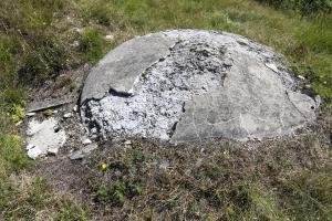Ligne Maginot - B8C - LA PORTE 3 - (Blockhaus pour arme infanterie) - L''issue de secours' à gauche
 