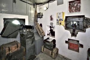 Ligne Maginot - MC29B - MC21 - (Casemate d'infanterie - double) - Chambre de tir Est pour mitrailleuse et FM restaurée