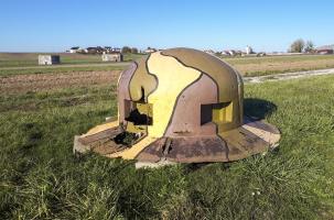 Ligne Maginot - MC29B - MC21 - (Casemate d'infanterie - double) - Fausse cloche GFM
Les blockhaus M19 et C2-M38 sont visibles à l'arrière plan