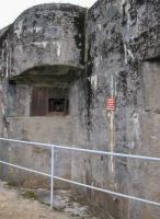 Ligne Maginot - FERMONT - A2 - (Ouvrage d'artillerie) - Bloc 4
Entre les deuxième et troisième pièces, l'endroit où le mur a été percé par un canon de 88 FLAK 