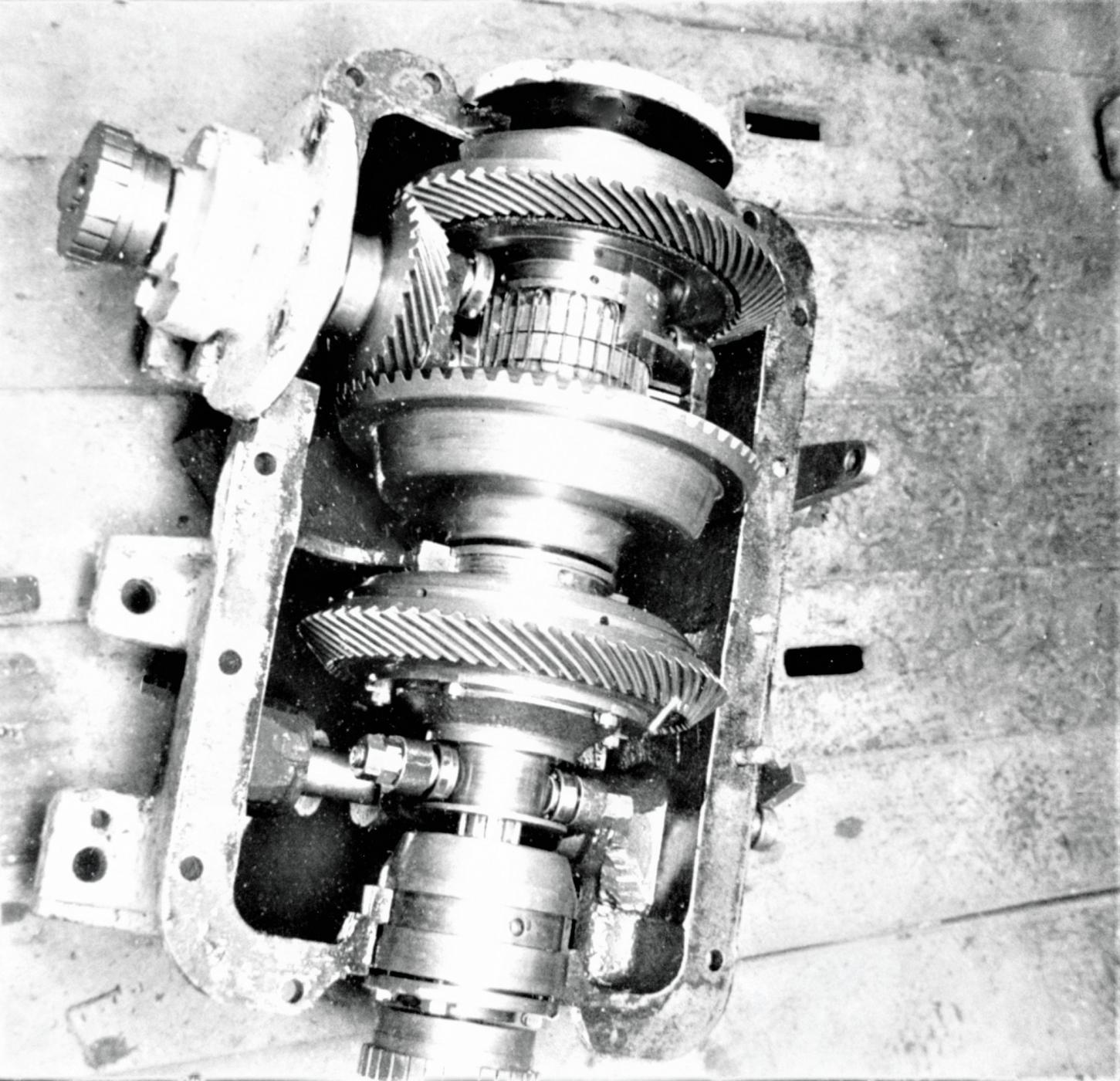 Ligne Maginot - Tourelle modèle 1932 pour deux mortiers de 81 mm - Hackenberg bloc 10
Réducteur ouvert