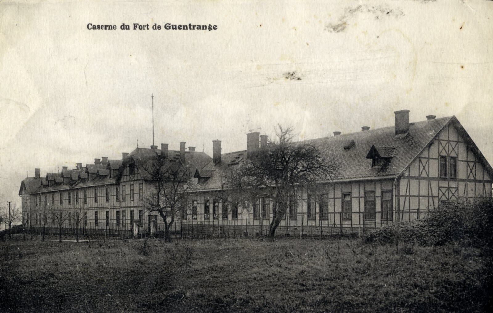 Ligne Maginot - GUENTRANGE - (Camp de sureté) - La caserne dans les années 30 - Inconnu