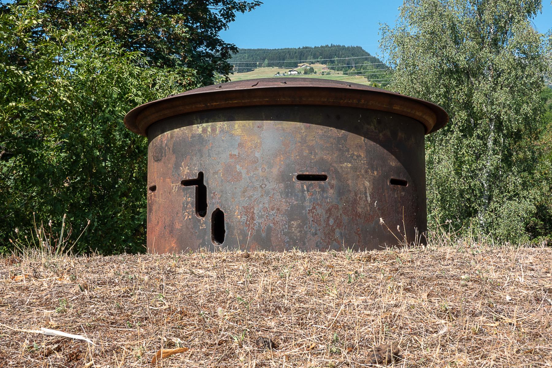 Ligne Maginot - VULMIS OU VULMIX - (Position d'artillerie préparée) - Tourelle mitrailleuse de droite - Michel Teiten