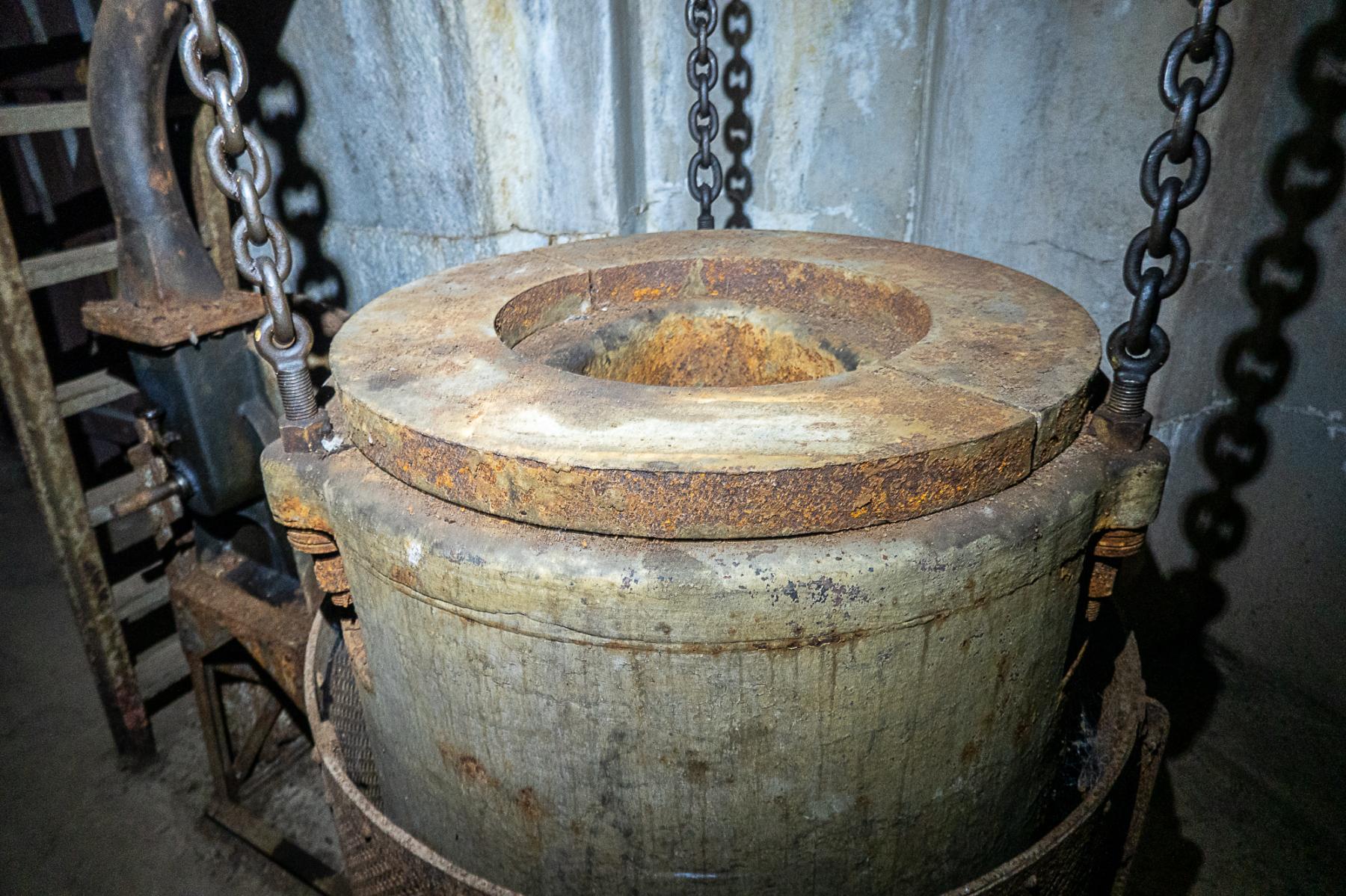 Ligne Maginot - VULMIS OU VULMIX - (Position d'artillerie préparée) - Contrepoids de la tourelle mitrailleuse de droite - Michel Teiten