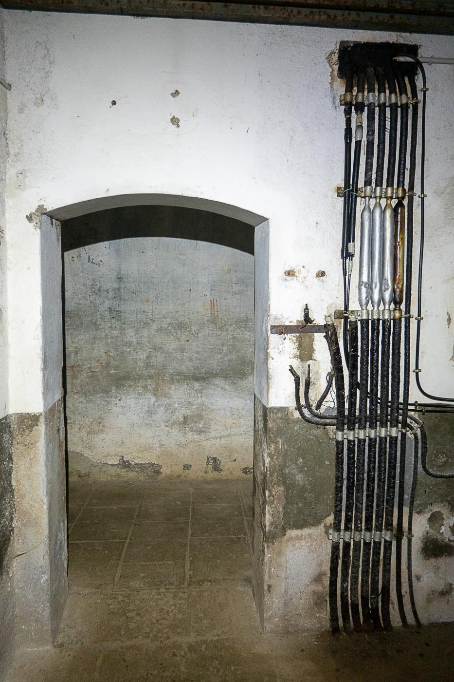 Ligne Maginot - VULMIS OU VULMIX - (Position d'artillerie préparée) - Central téléphonique des années 30 - Michel Teiten