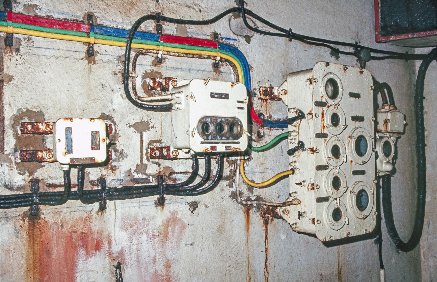 Ligne Maginot - GALGENBERG - A15 - (Ouvrage d'artillerie) - Bloc 6
Tableau général de la tourelle de 135 - MANSUY Michel