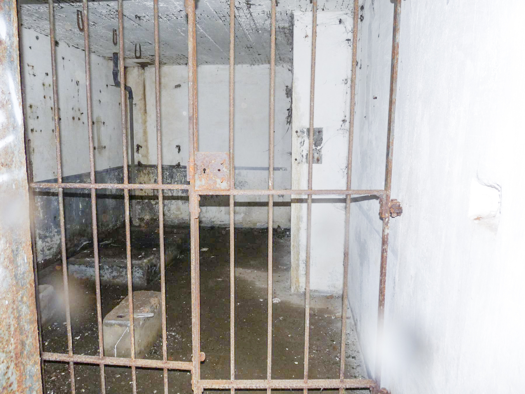 Ligne Maginot - ROUTE D'OTTANGE OUEST - C29 - (Casemate d'infanterie - Simple) - L'emplacement du moteur - Sylvie Laure LAMBERT