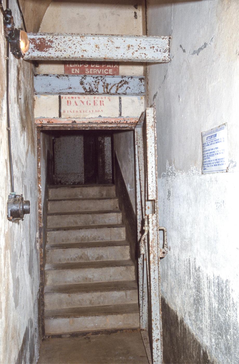 Ligne Maginot - GALGENBERG - A15 - (Ouvrage d'artillerie) - Vers les toilettes - MANSUY Michel