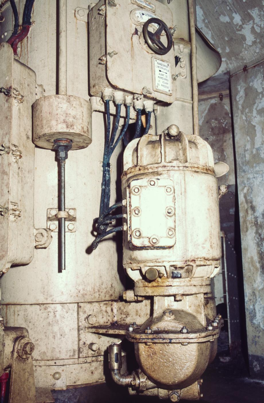 Ligne Maginot - IMMERHOF - A10 - (Ouvrage d'infanterie) - Bloc 2
Tourelle de mitrailleuses - MANSUY Michel