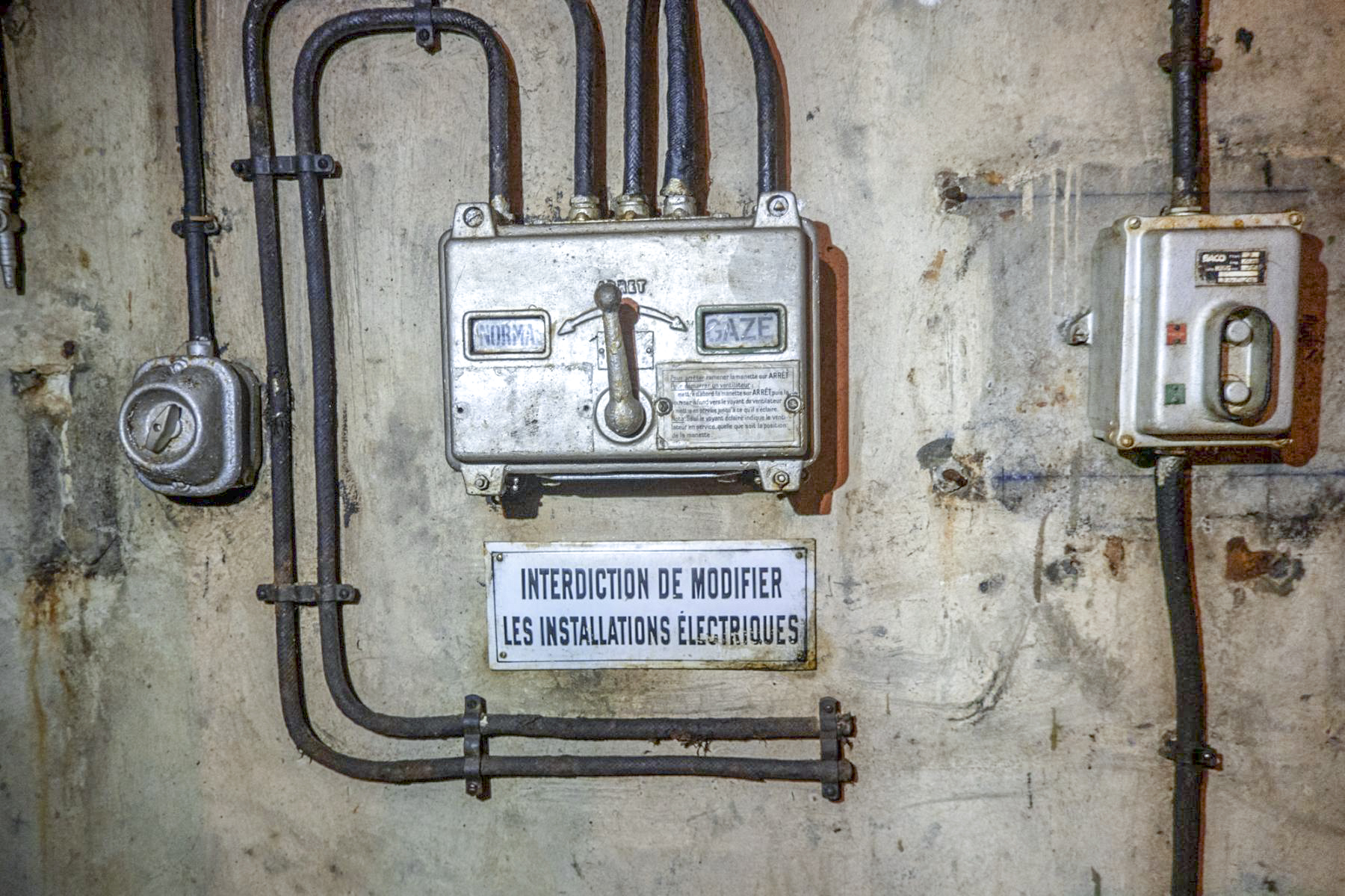 Ligne Maginot - SCHOENENBOURG - (Ouvrage d'artillerie) - Bloc 4
Salle des filtres - Michel Teiten