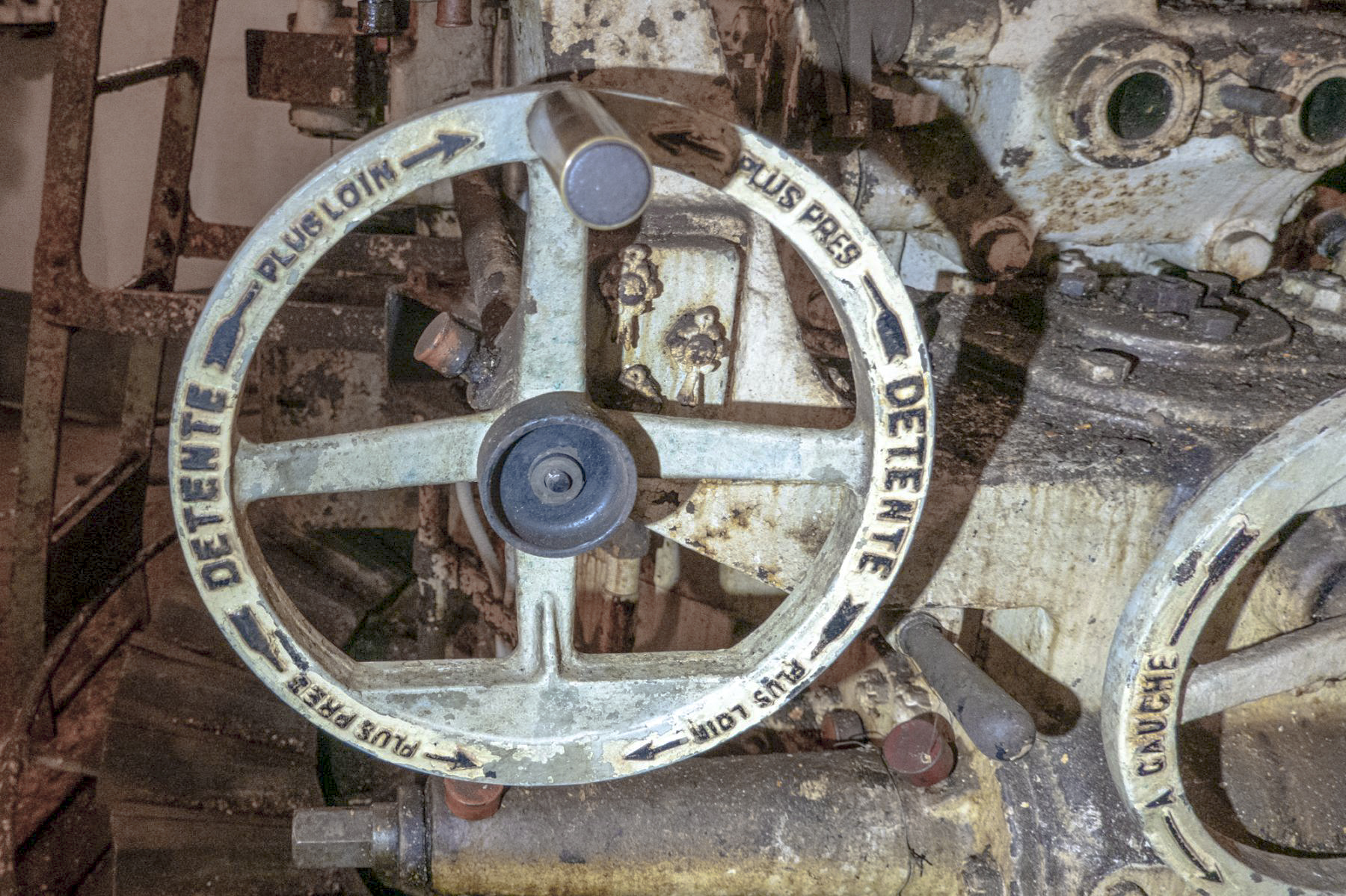 Ligne Maginot - SCHOENENBOURG - (Ouvrage d'artillerie) - Bloc 5
Etage intermédiaire de la tourelle de 81 - Michel Teiten