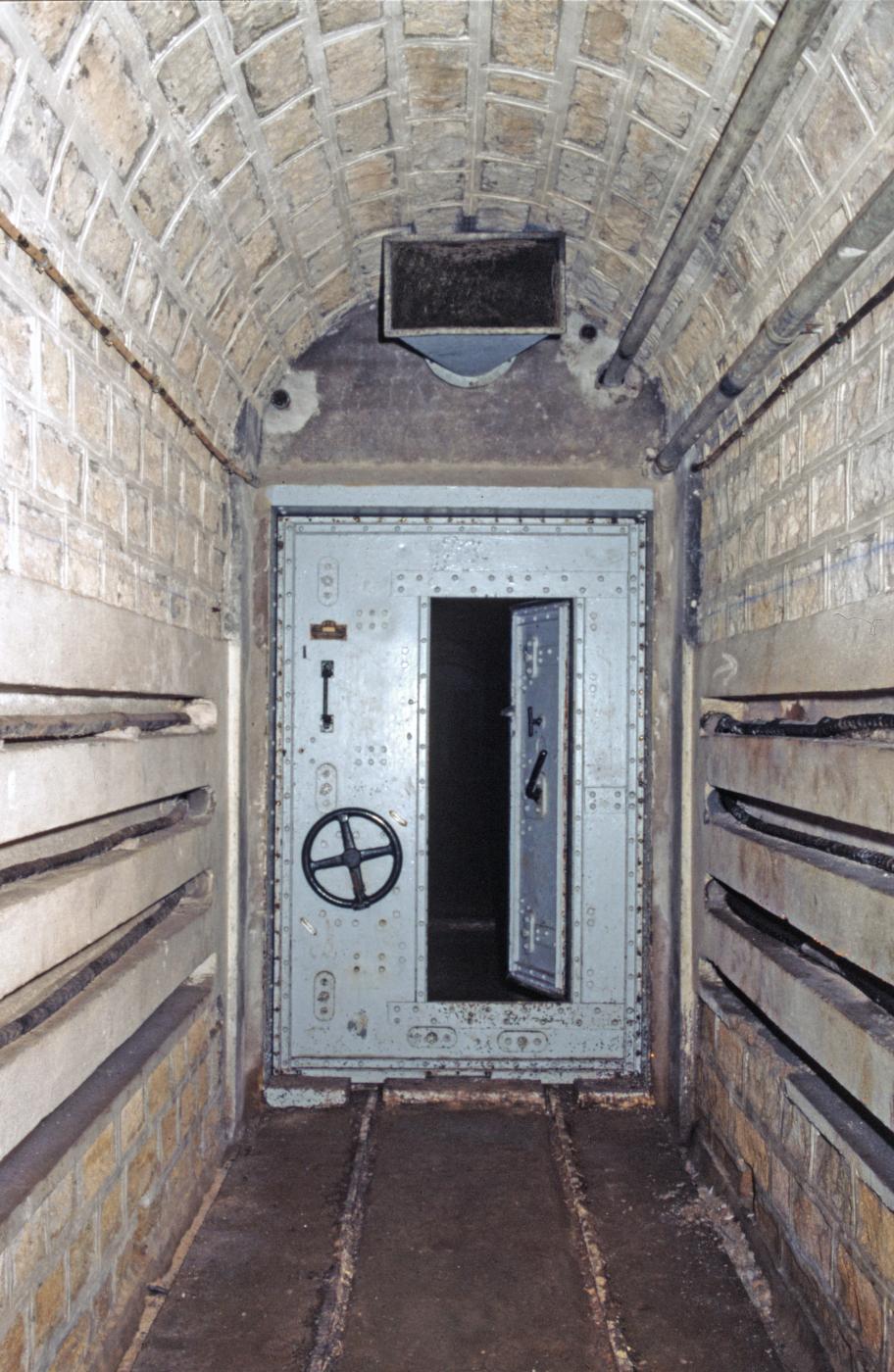 Ligne Maginot - SOETRICH - A11 - (Ouvrage d'artillerie) - Bloc 2
La porte du sas - MANSUY Michel