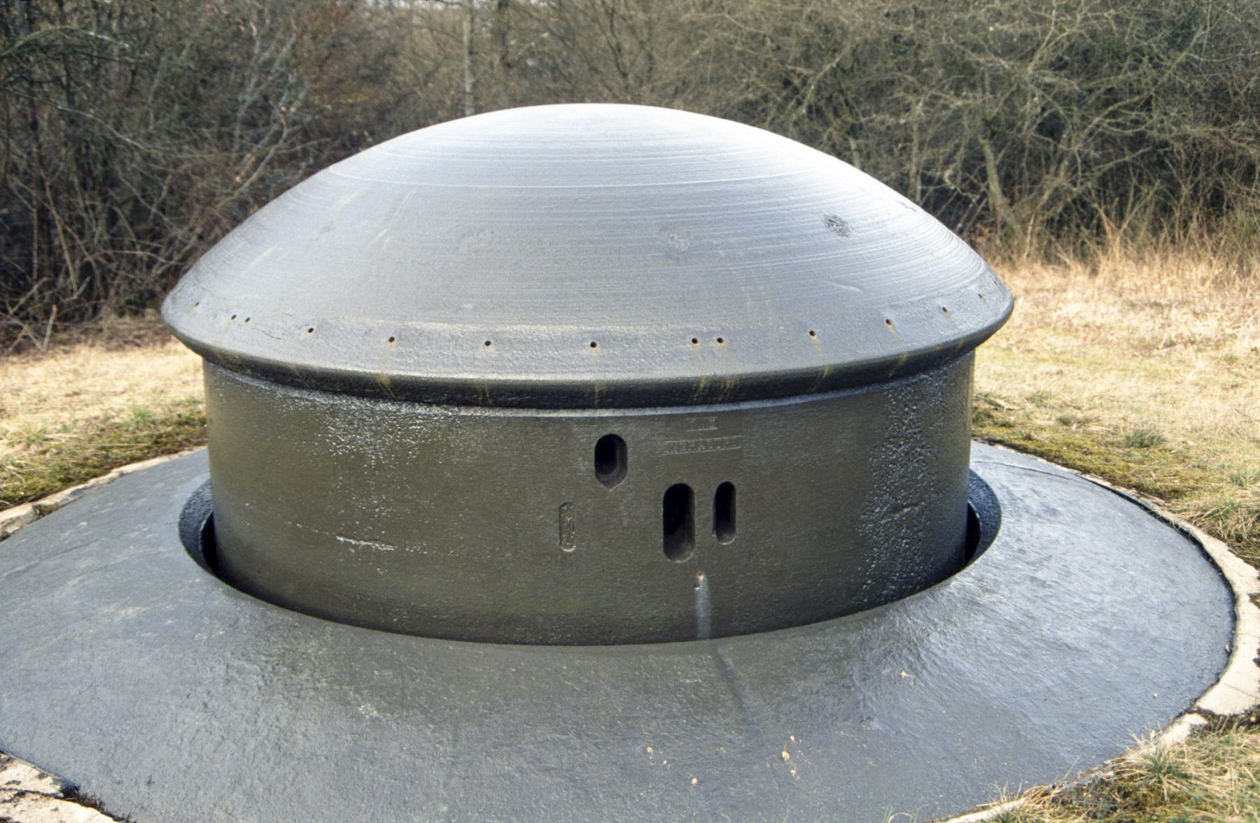 Ligne Maginot - HACKENBERG - A19 - (Ouvrage d'artillerie) - Bloc 7
Tourelle de mitrailleuses - Michel Teiten