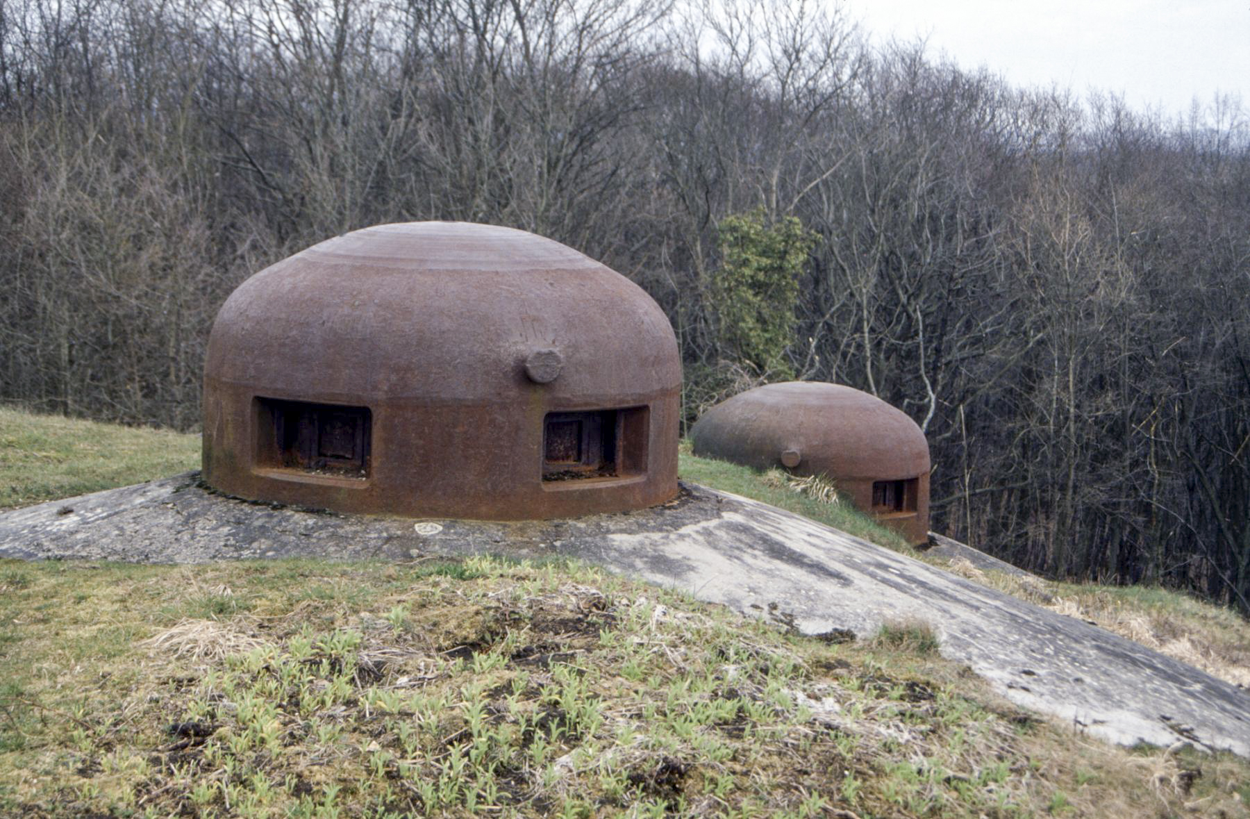 Ligne Maginot - HACKENBERG - A19 - (Ouvrage d'artillerie) - Bloc 12
Les deux cloches GFM - Michel Teiten