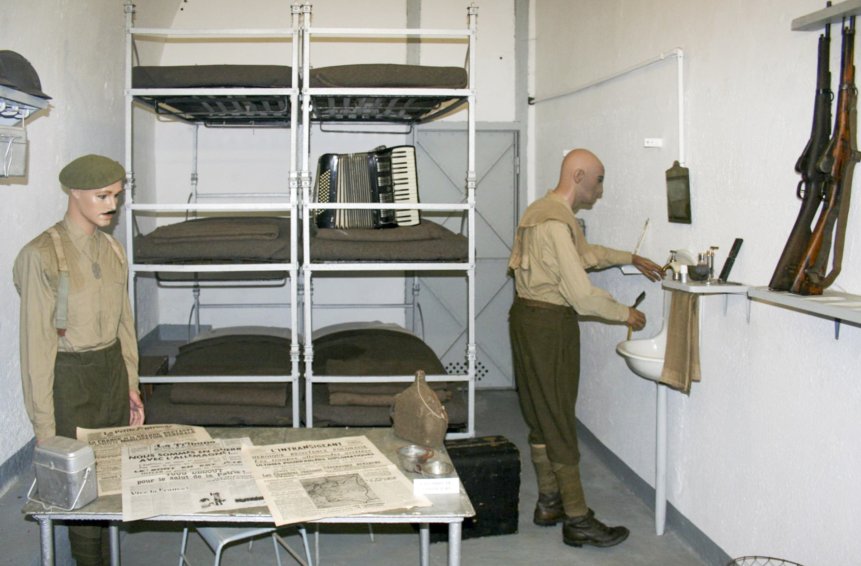 Ligne Maginot - HACKENBERG - A19 - (Ouvrage d'artillerie) - Chambrée reconstituée dans le musée aménagé dans le casernement - Michel Teiten