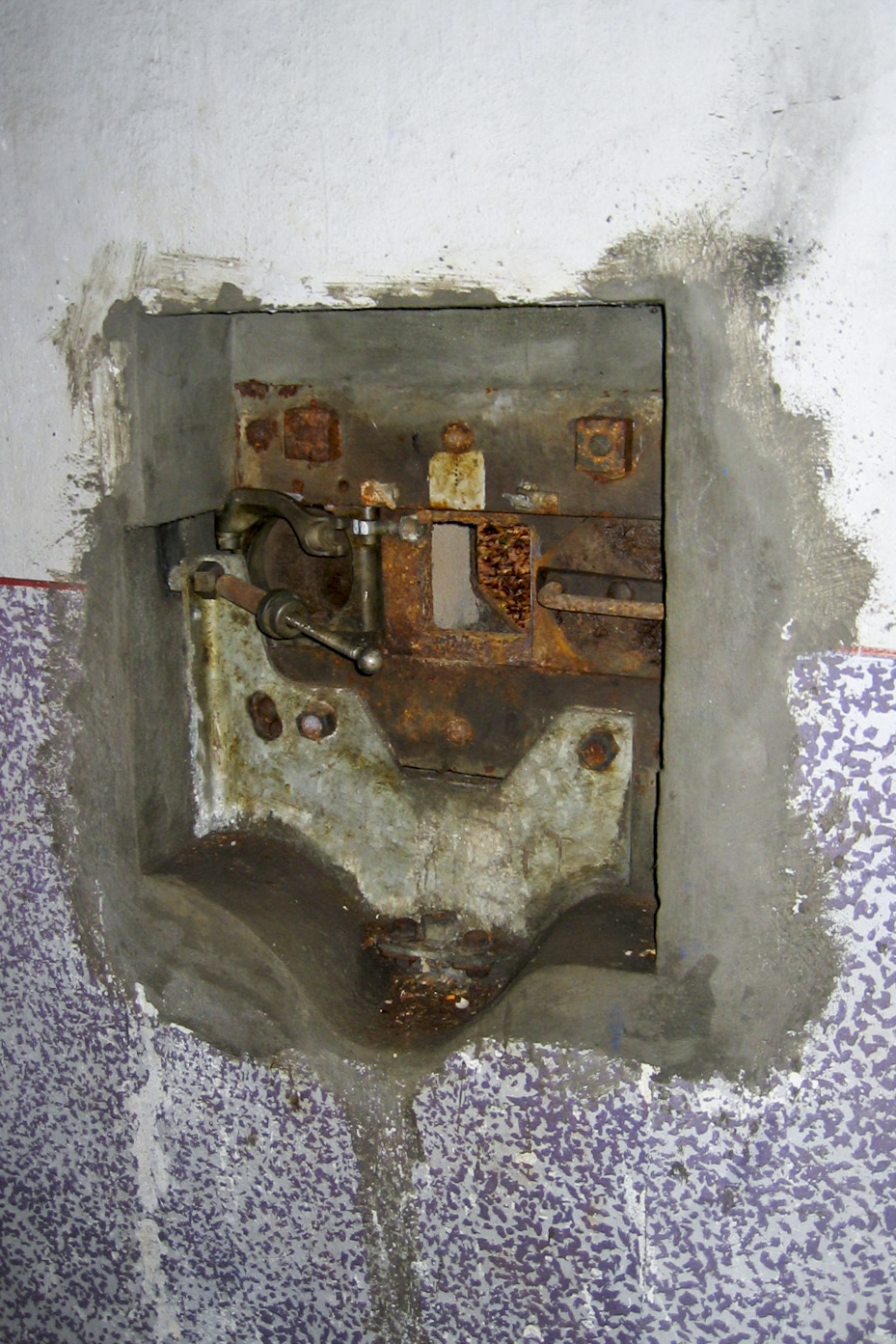 Ligne Maginot - MONT DES WELCHES - X25 - (Abri) - Créneau FM de façade - Michel Teiten