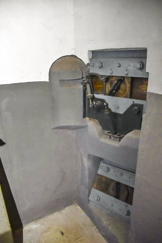 Ligne Maginot - SENTZICH - A16 - (Ouvrage d'infanterie) - Créneaux de tir du fossé diamant