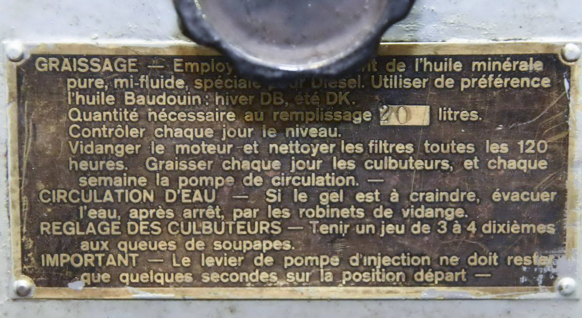 Ligne Maginot - SENTZICH - A16 - (Ouvrage d'infanterie) - Plaque pour l'entretien des moteur Baudouin 