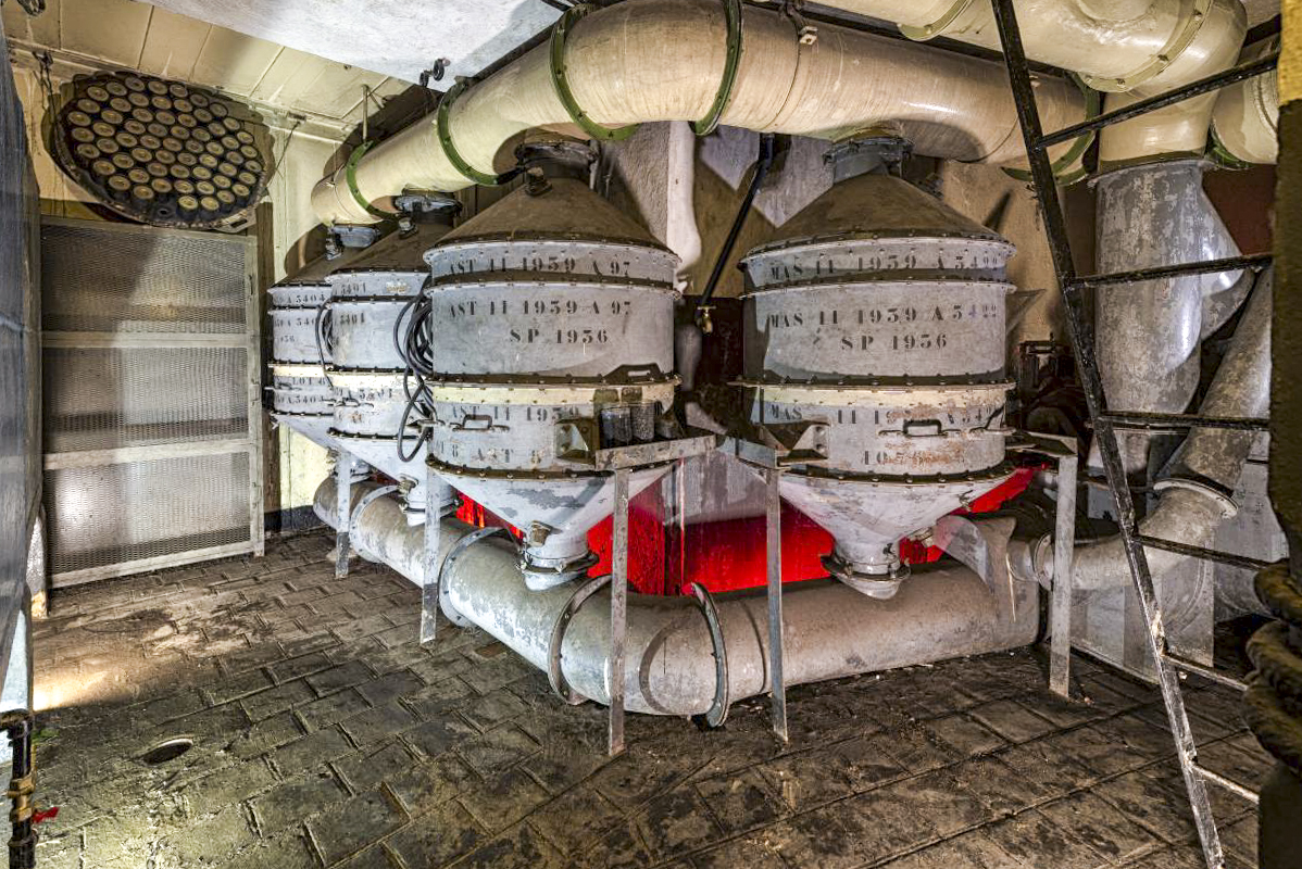 Ligne Maginot - SENTZICH - A16 - (Ouvrage d'infanterie) - La salle des filtres, élément important pour le bon fonctionnement de l'ouvrage !