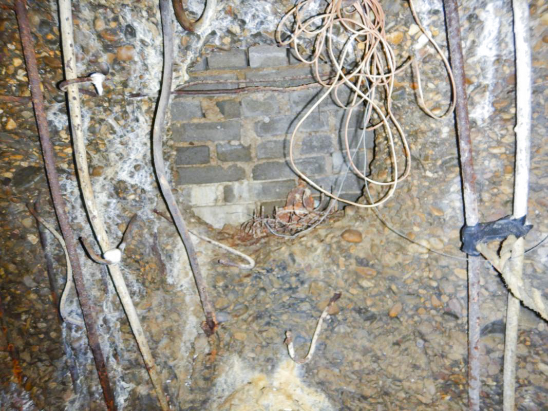 Ligne Maginot - ROUTE DU LUXEMBOURG - X9 - (Abri) - Façade percée - EN