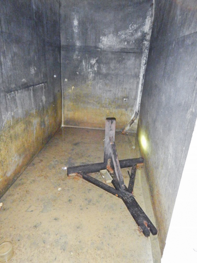 Ligne Maginot - ROUTE DU LUXEMBOURG - X9 - (Abri) - Locaux divers