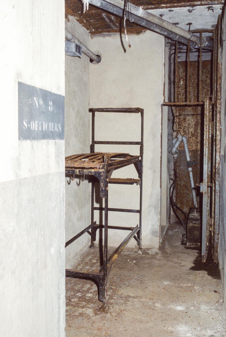 Ligne Maginot - ROUTE DU LUXEMBOURG - O10 - (Observatoire d'artillerie) - La chambre pour sous-officiers près de la cloche GFM - MANSUY Michel