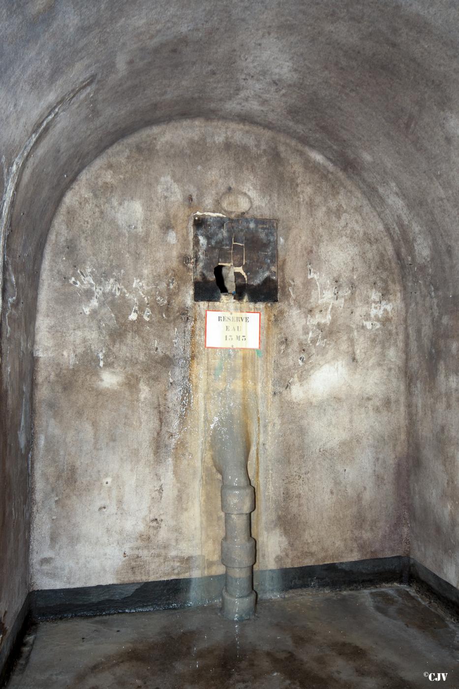 Ligne Maginot - ROCHONVILLERS - A8 - (Ouvrage d'artillerie) - Un des réservoirs - Lia VERMEULEN