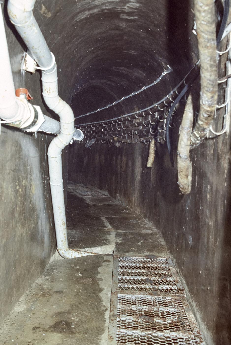 Ligne Maginot - ROCHONVILLERS - A8 - (Ouvrage d'artillerie) - L'égout visitable - MANSUY Michel