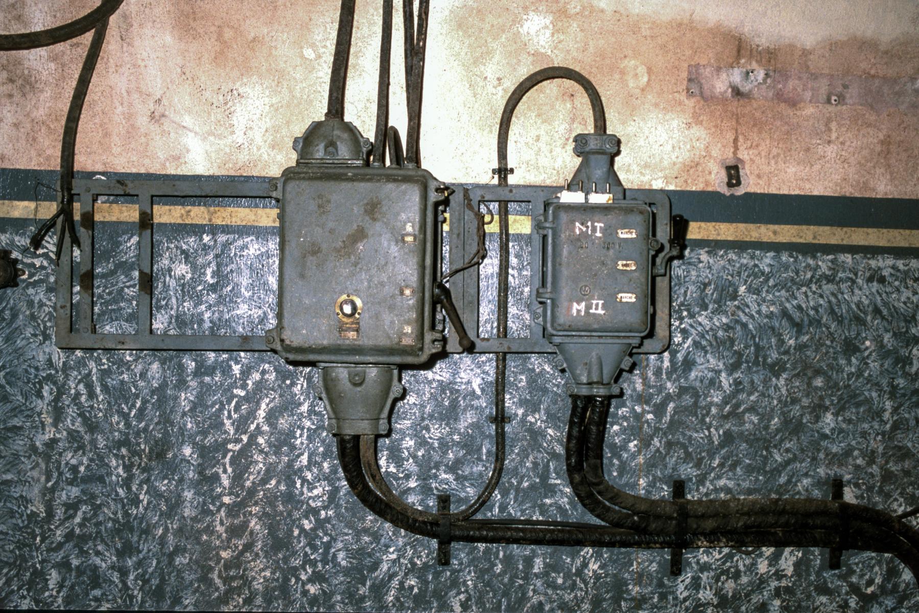 Ligne Maginot - METRICH (ABRI SUD DE) - X16 - (Abri) - L'usine électrique - MANSUY Michel