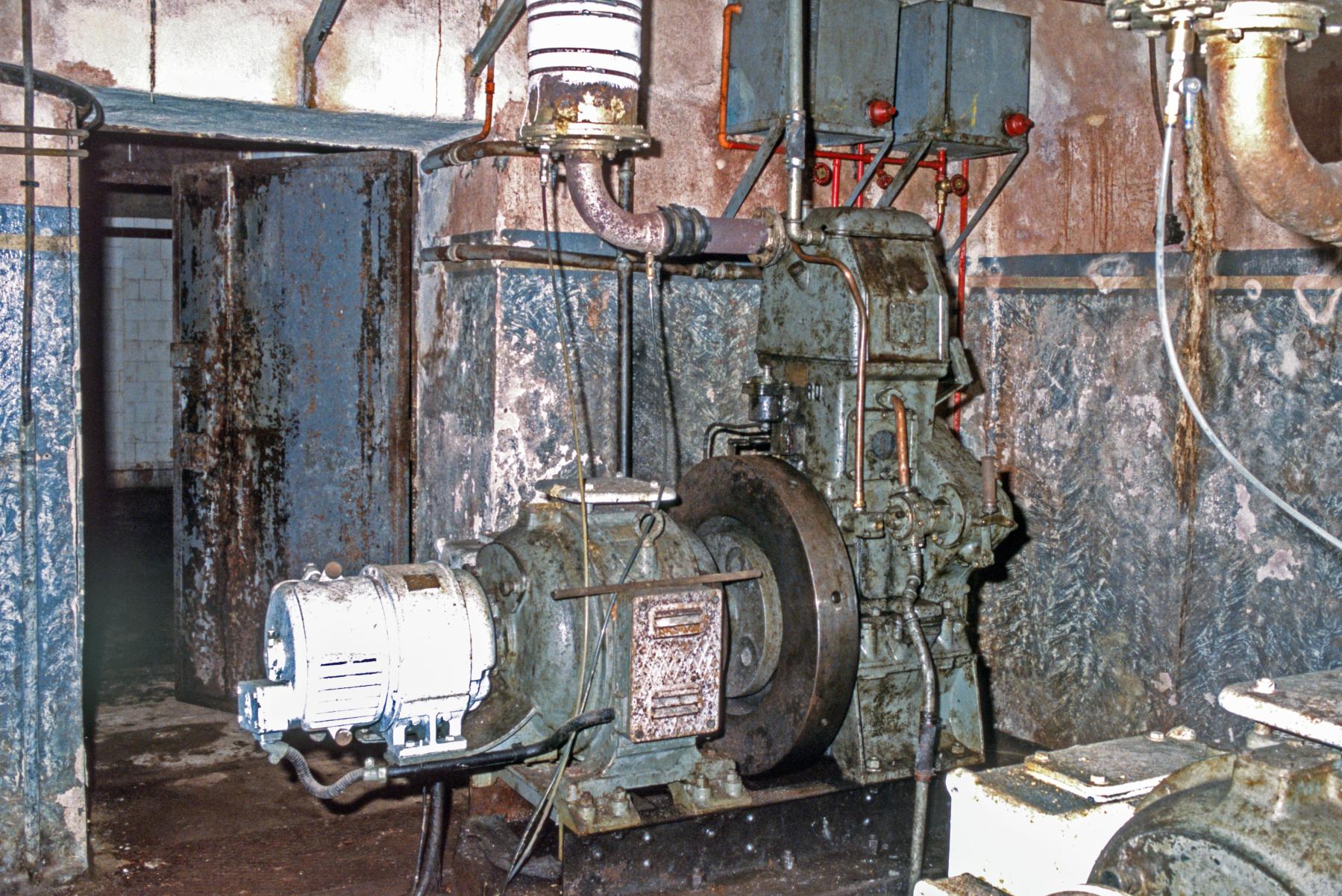 Ligne Maginot - METRICH (ABRI SUD DE) - X16 - (Abri) - L'usine électrique - MANSUY Michel