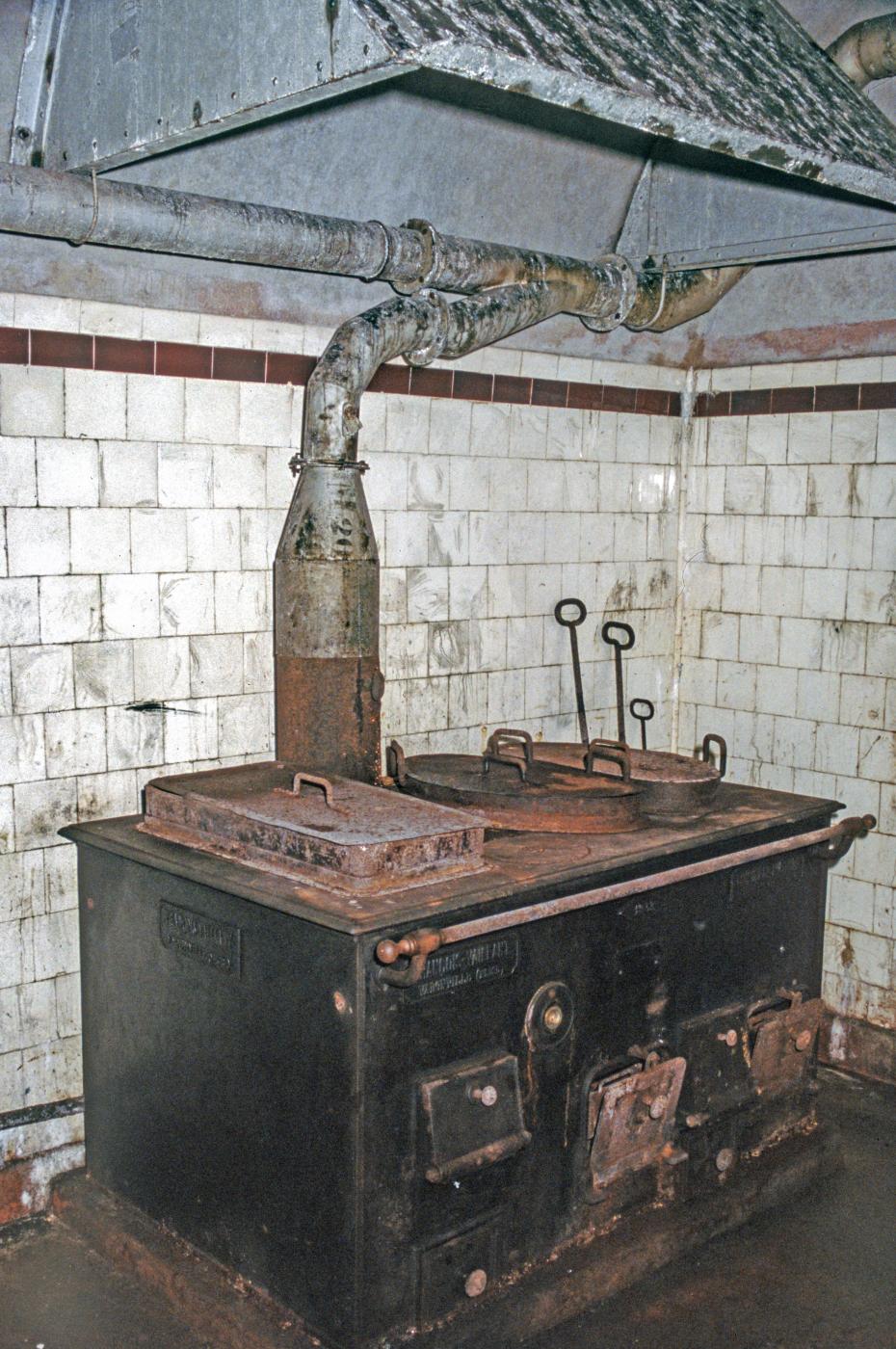 Ligne Maginot - METRICH (ABRI SUD DE) - X16 - (Abri) - La cuisinière - MANSUY Michel