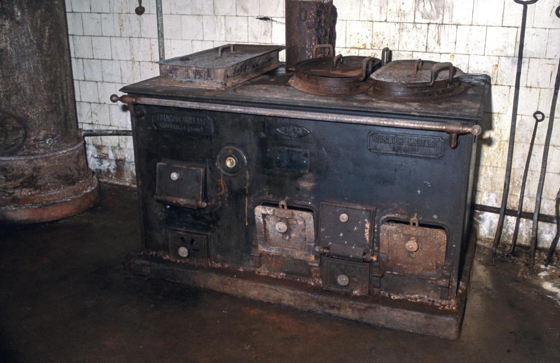 Ligne Maginot - METRICH (ABRI SUD DE) - X16 - (Abri) - La cuisinière - MANSUY Michel